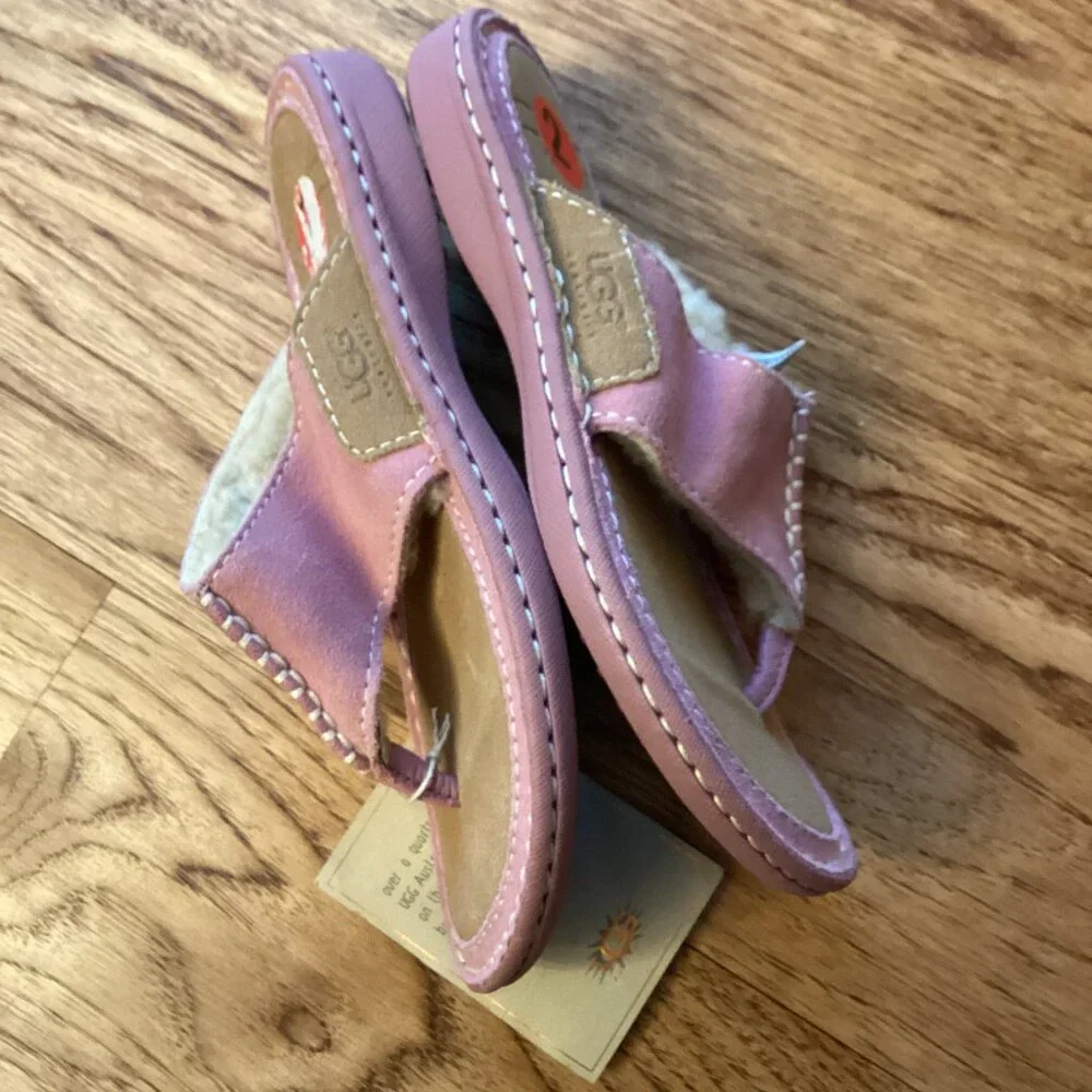 NWT UGGS KIDS Layback Suede Leather & Fleece Flip Flop Sandals Shoes in Pink 2